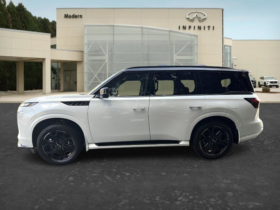 New 2026 2T RADIANT WHIT INFINITI SPORT image 7