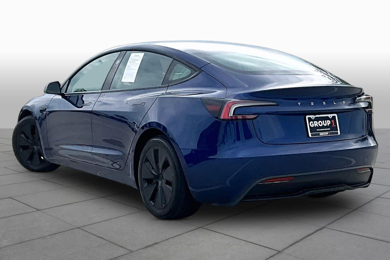 Used 2025 Deep Blue Metallic Tesla Long Range image 11