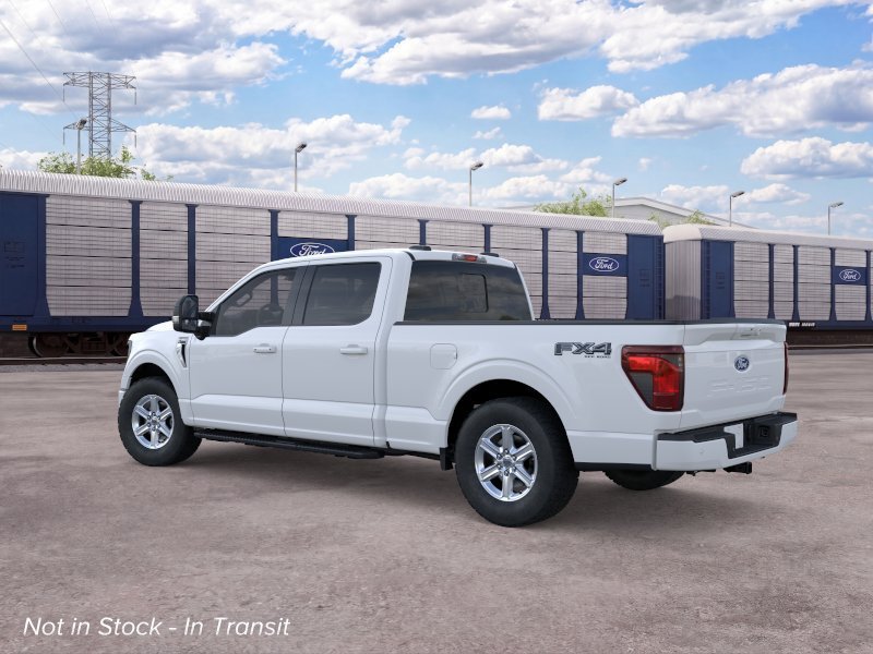 New 2026 Oxford White Ford XLT image 4