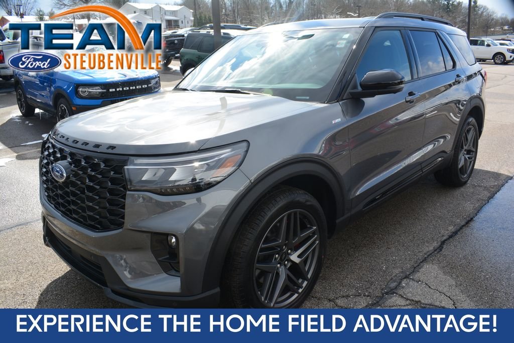 2026 Ford Explorer ST-LINE 4WD's photo