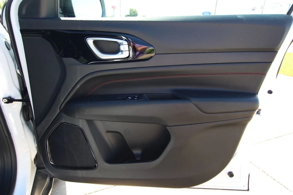 Used 2024 White Jeep Trailhawk image 41