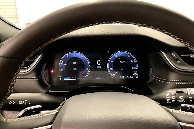 Used 2025 Diamond Black Crystal Pearlcoat Jeep Altitude X image 29