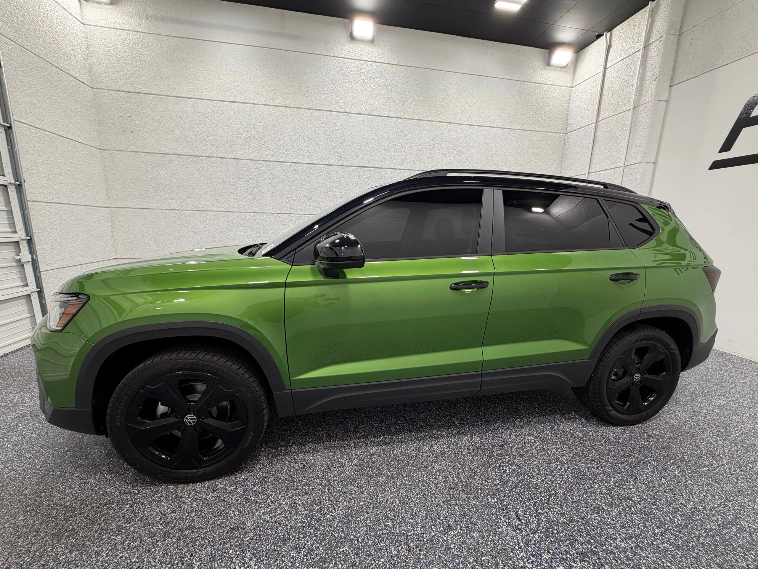 New 2026 Green Volkswagen 1.5T SE Black image 2