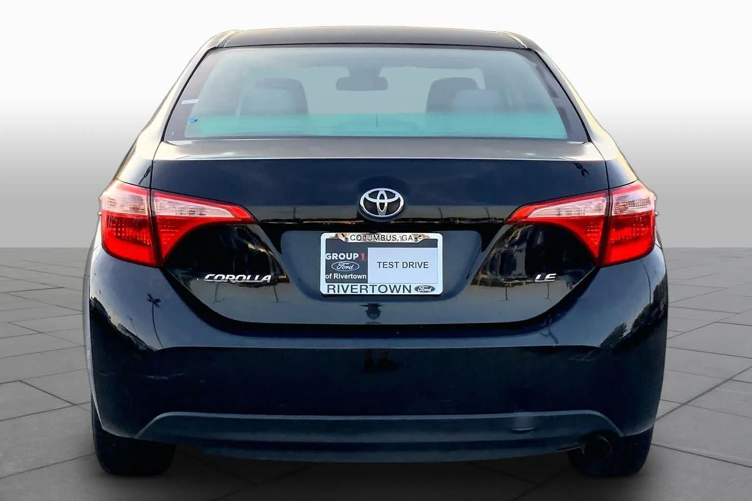Used 2018 Black Sand Pearl Toyota L image 4