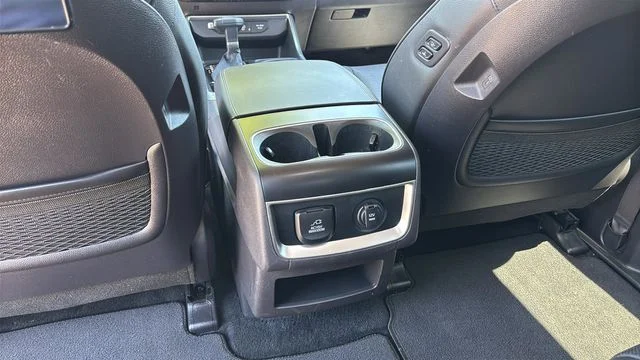 Used 2025 White Kia SX Prestige image 20