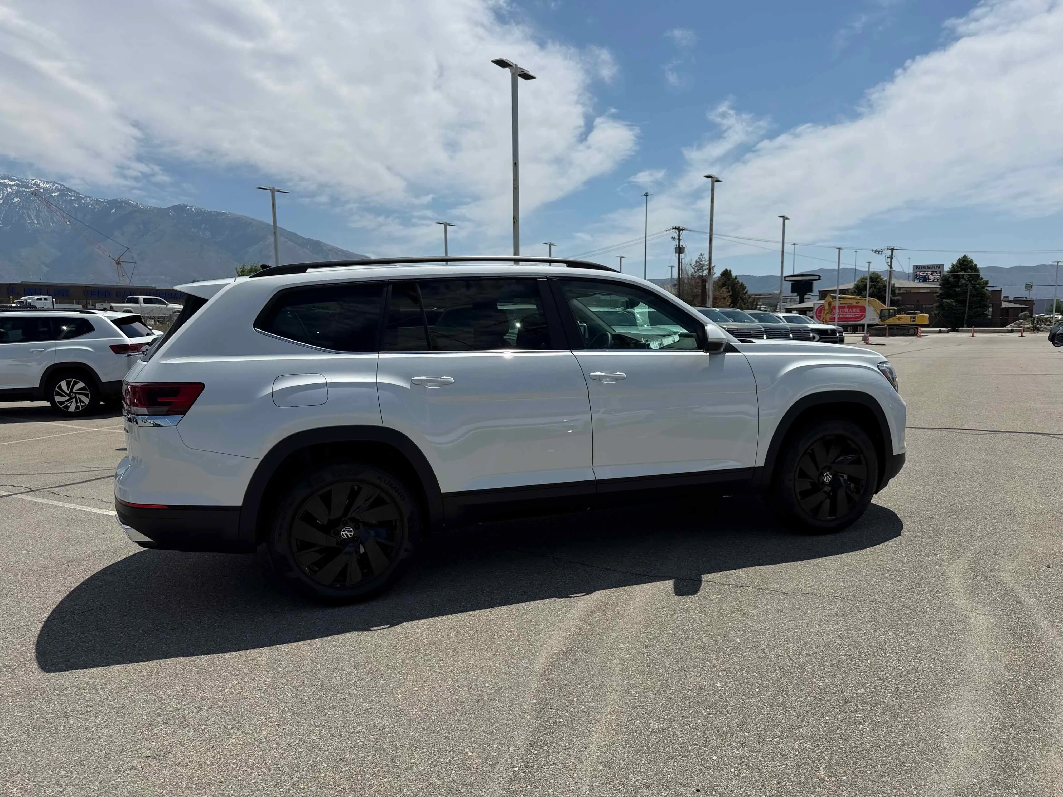 New 2026 Opal White Volkswagen 2.0T SE w/Technology image 8
