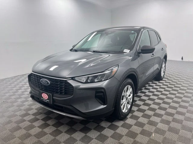 Used 2023 Gray Ford Active image 2