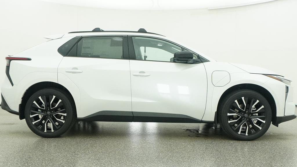 New 2026 Wind Chill Pearl Toyota Limited image 13