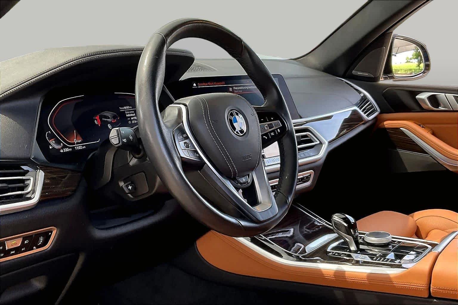 Used 2023 Phytonic Blue Metallic BMW xDrive40i image 18