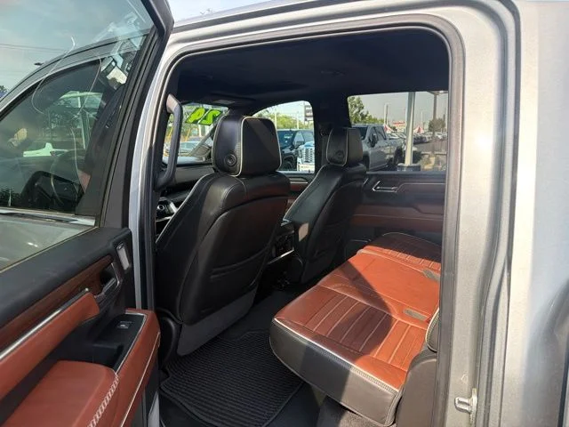 Used 2024 Silver GMC Denali Ultimate image 4