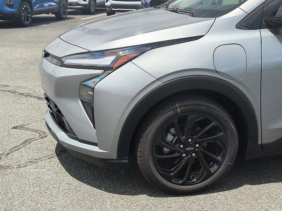 2027 Chevrolet Bolt RS - Photo 10