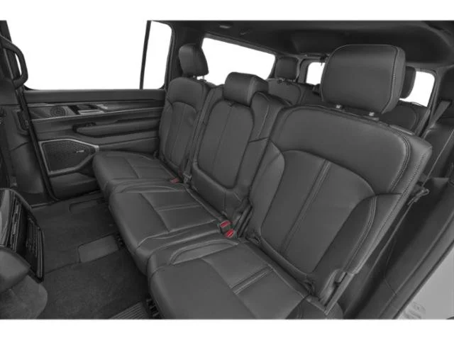 2025 Jeep Wagoneer Series III - Photo 15