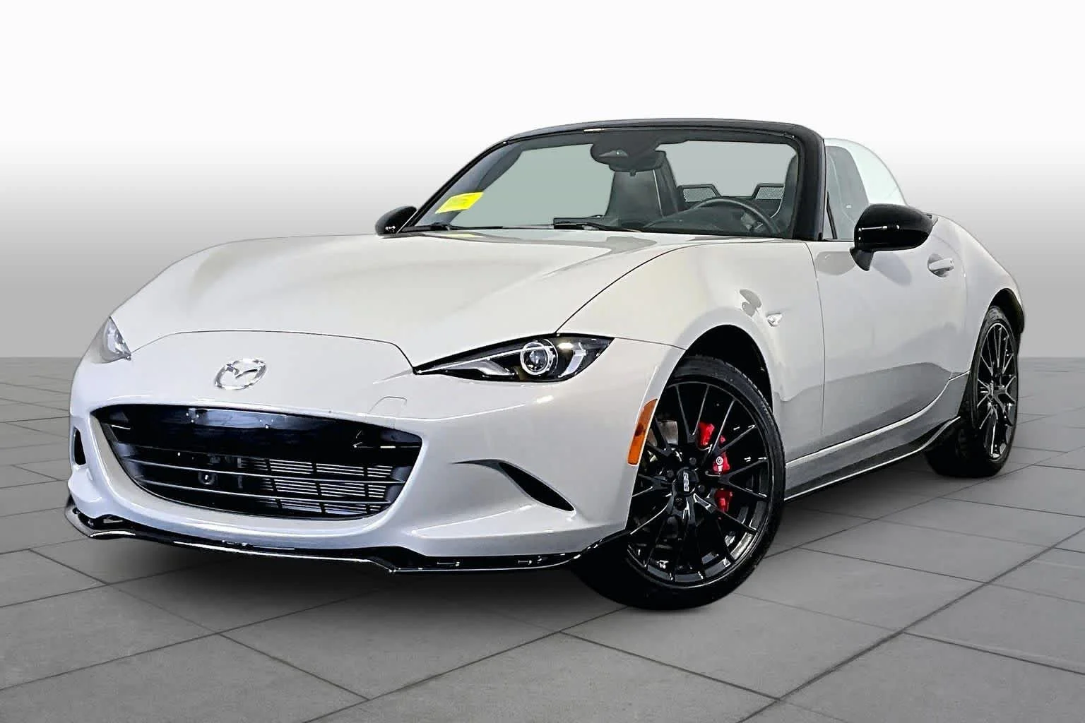2024 Mazda MX-5 Miata Club's photo