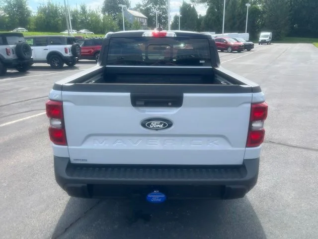 New 2025 Space White Metallic Ford Lariat image 6
