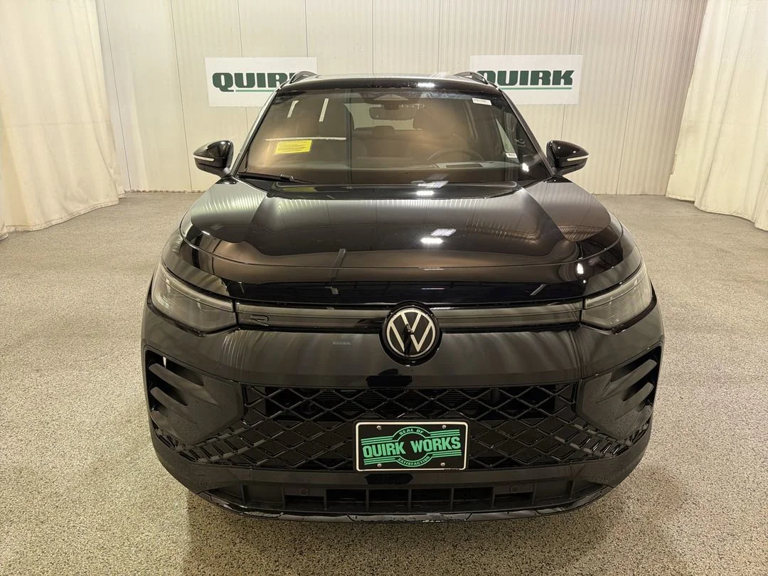 New 2026 Deep Black Pearl Volkswagen SE R-Line Black image 2