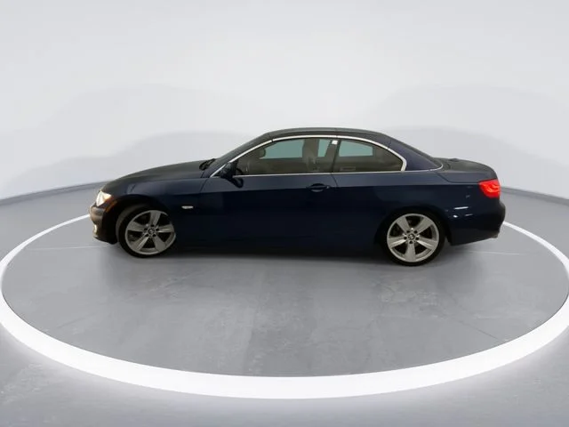 Used 2011 Blue BMW 328i image 3