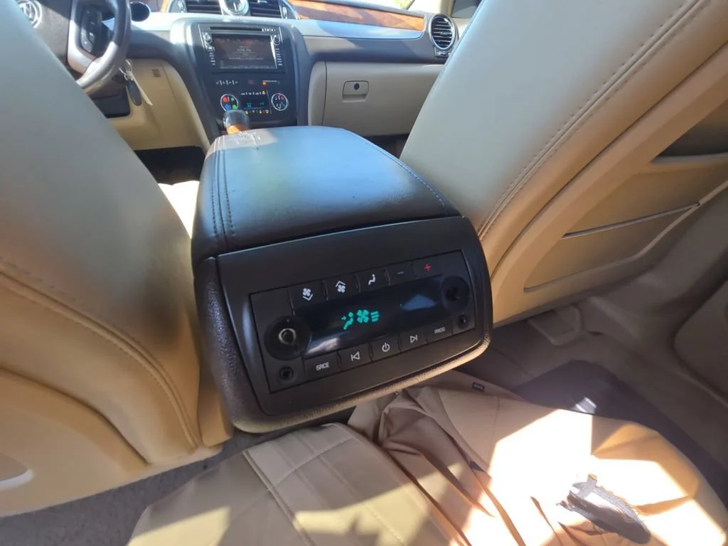 Used 2008 COCOA METALLIC Buick CXL image 34