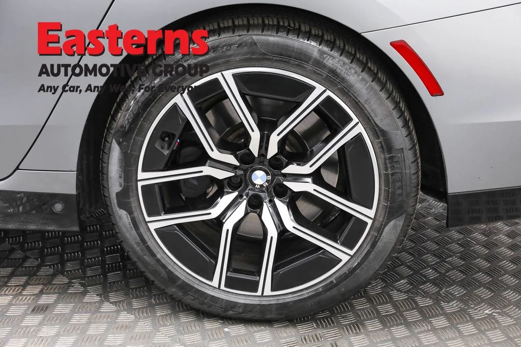 Used 2023 Gray BMW 740i image 39