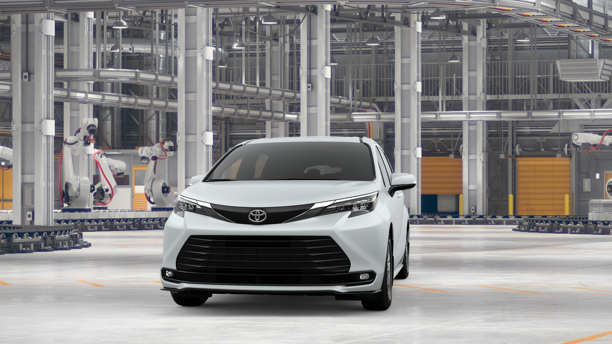 New 2026 Wind Chill Pearl Toyota XLE image 18