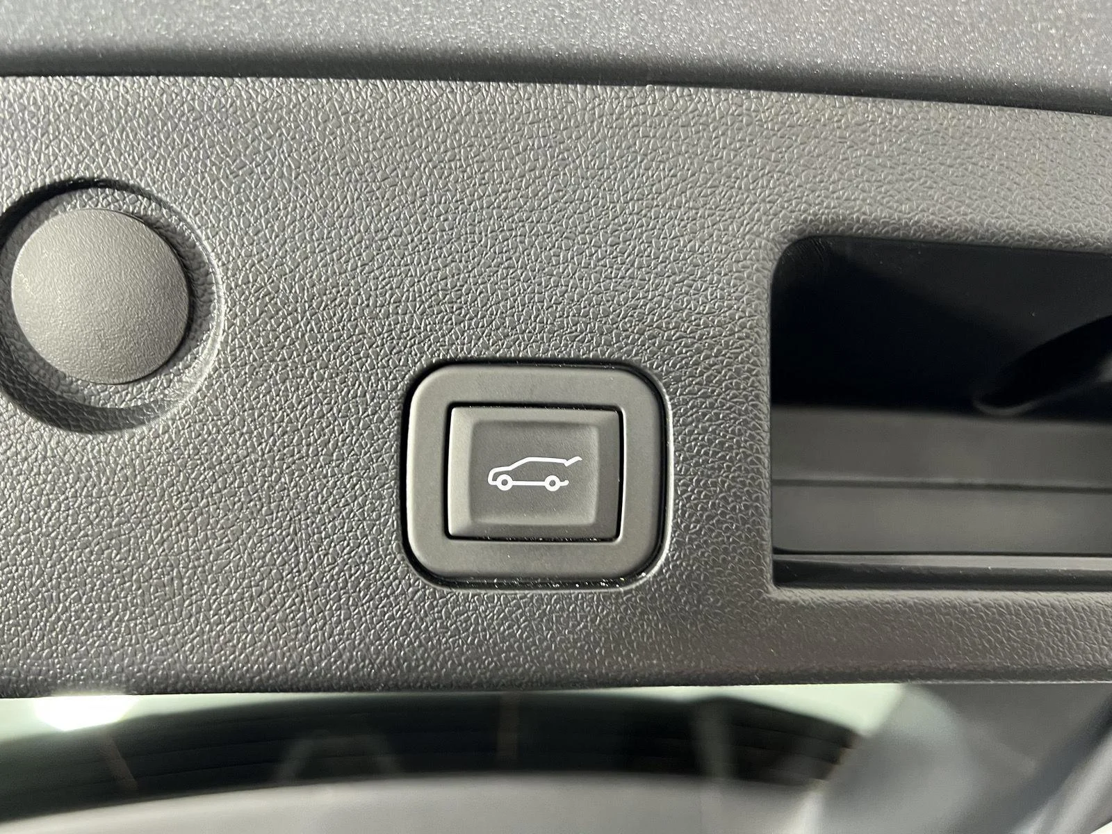 Used 2025 Sterling Gray Metallic Chevrolet RS image 22