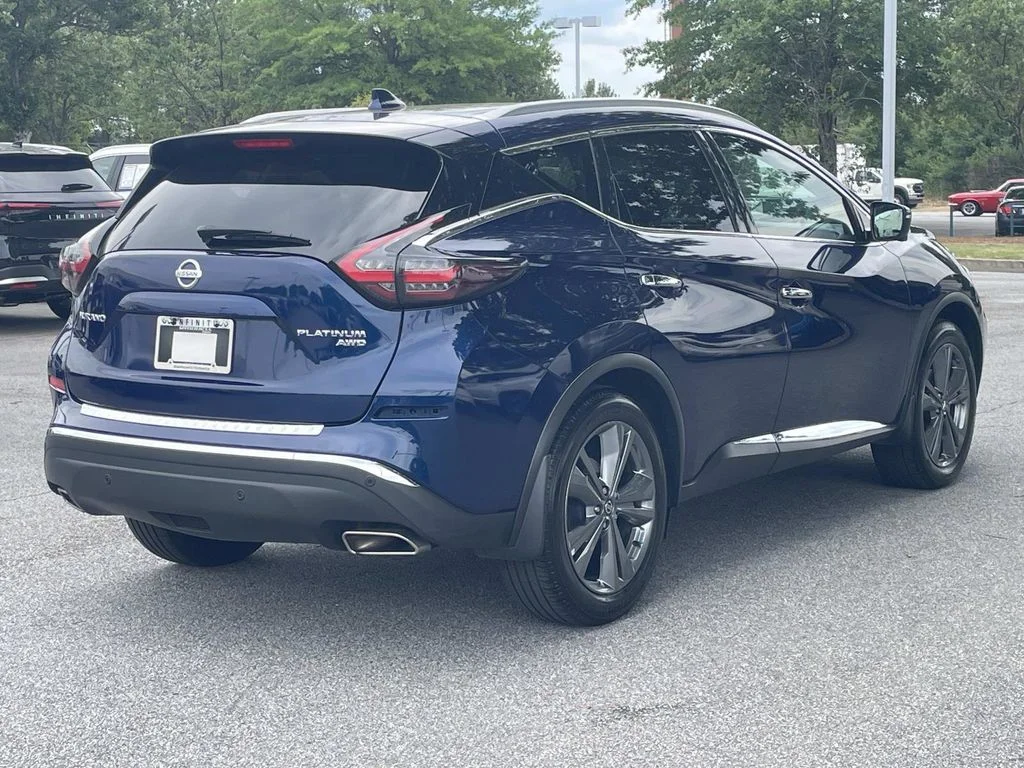 Used 2019 Blue Nissan Platinum image 4