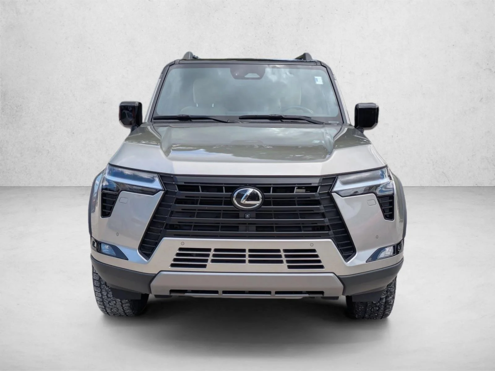 Used 2024 Atomic Silver Lexus GX 550 Overtrail image 2