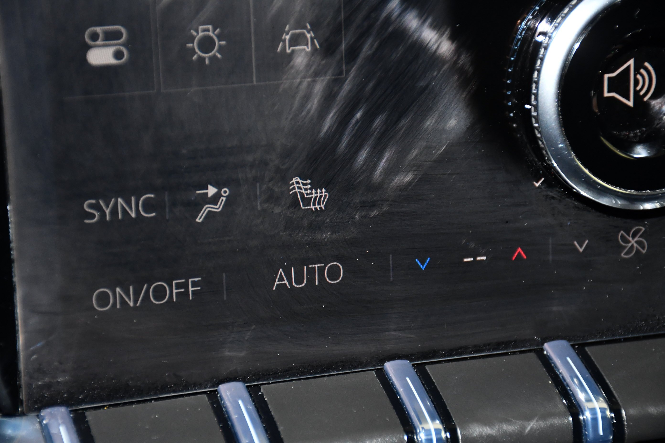 Used 2026 Ebony Twilight Metallic GMC AWD Elevation image 30