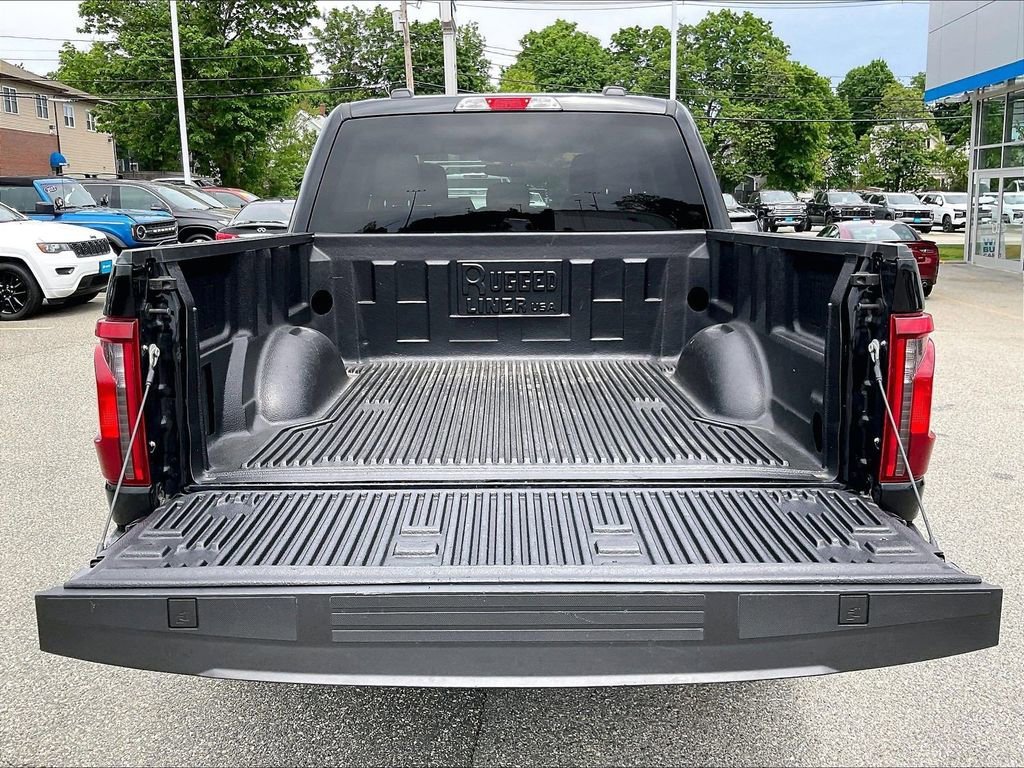 Used 2024 Black Ford XLT image 30