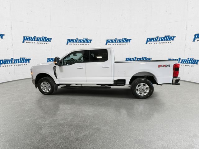 New 2026 Oxford White Ford F-250® XLT image 7