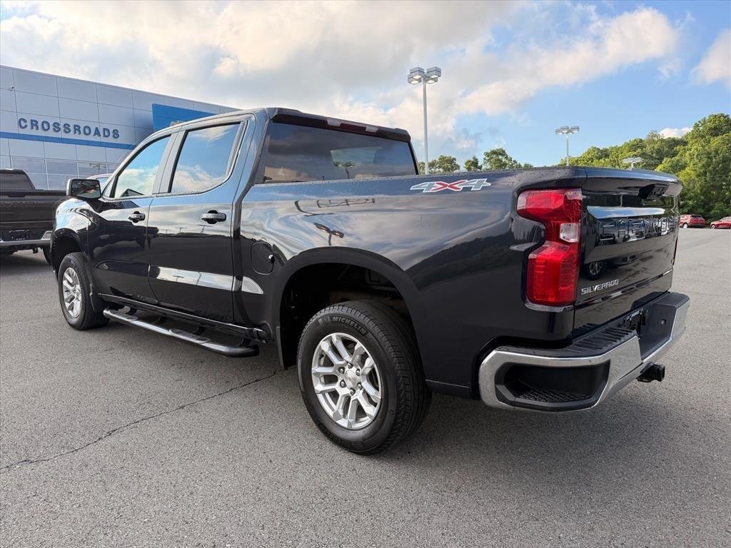 Used 2023 Black Chevrolet LT image 3