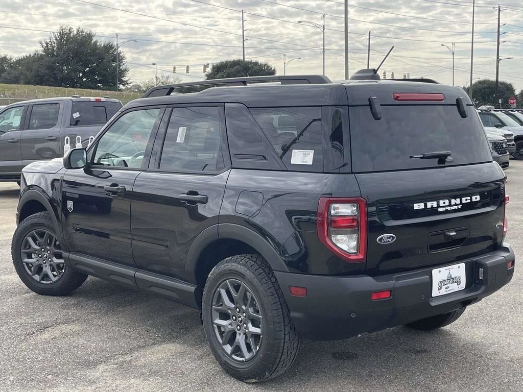 New 2025 Shadow Black Ford Big Bend® image 5