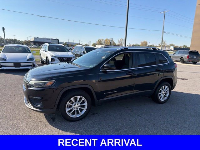 Used 2019 Diamond Black Jeep Latitude image 8