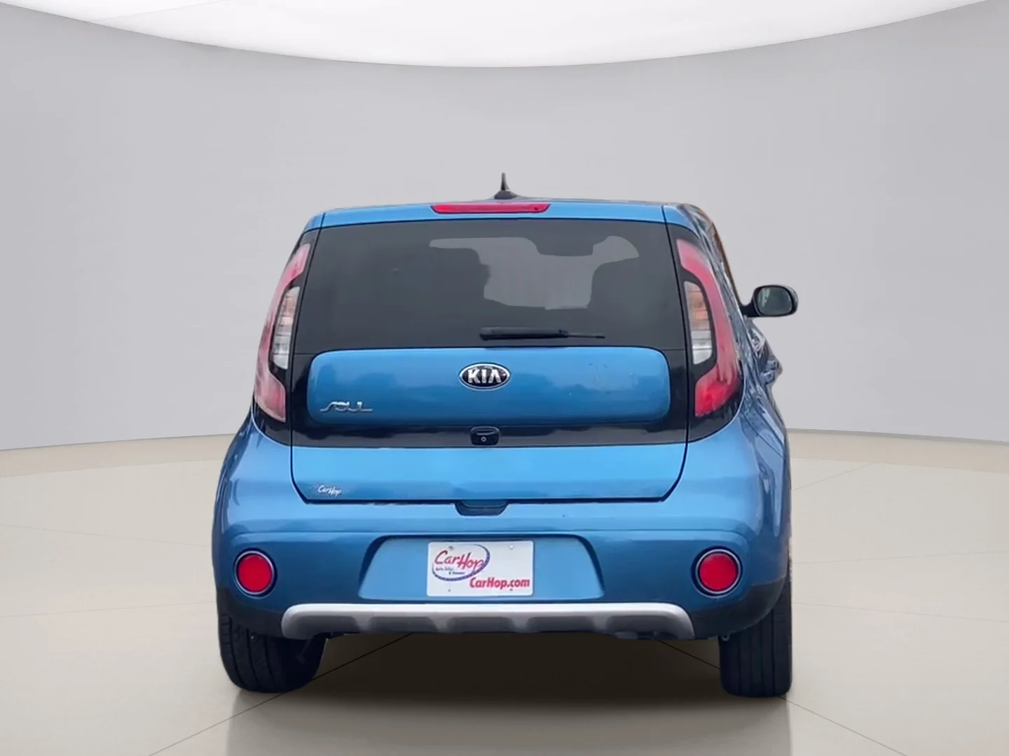 Used 2018 Blue Kia + image 6