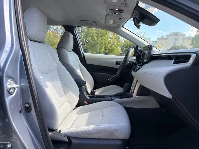 Used 2024  Toyota L image 25