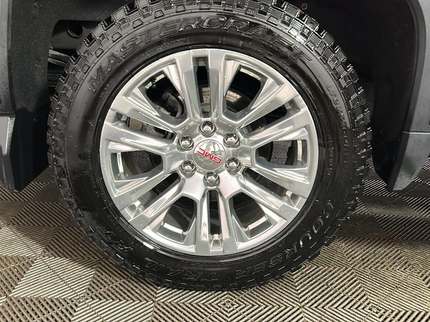 Used 2022 Cayenne Red Tintcoat GMC Denali image 2