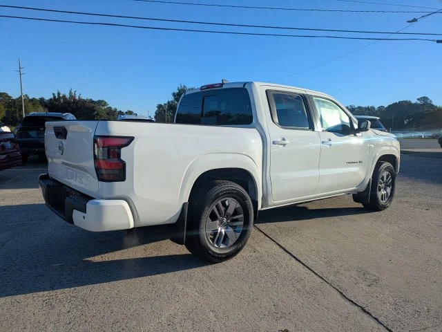 New 2027 Glacier White Nissan Crew Cab SV image 4