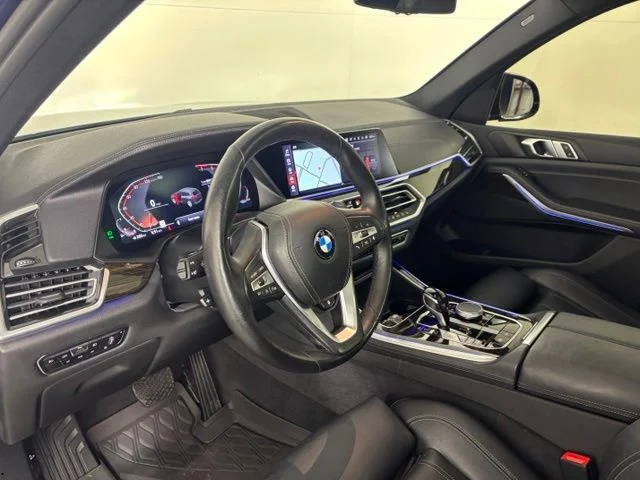 Used 2019 Blue BMW xDrive40i image 12