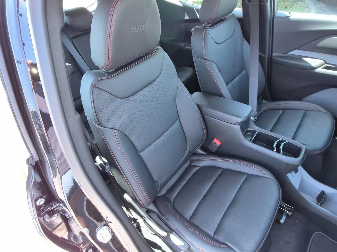 New 2027 Mosaic Black Metallic Chevrolet RS image 27
