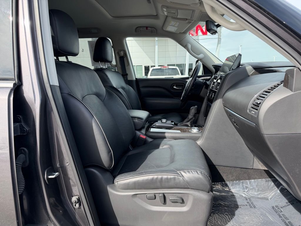 Used 2024 Gray INFINITI LUXE image 23