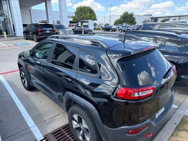 Used 2018 Black Jeep Trailhawk image 4