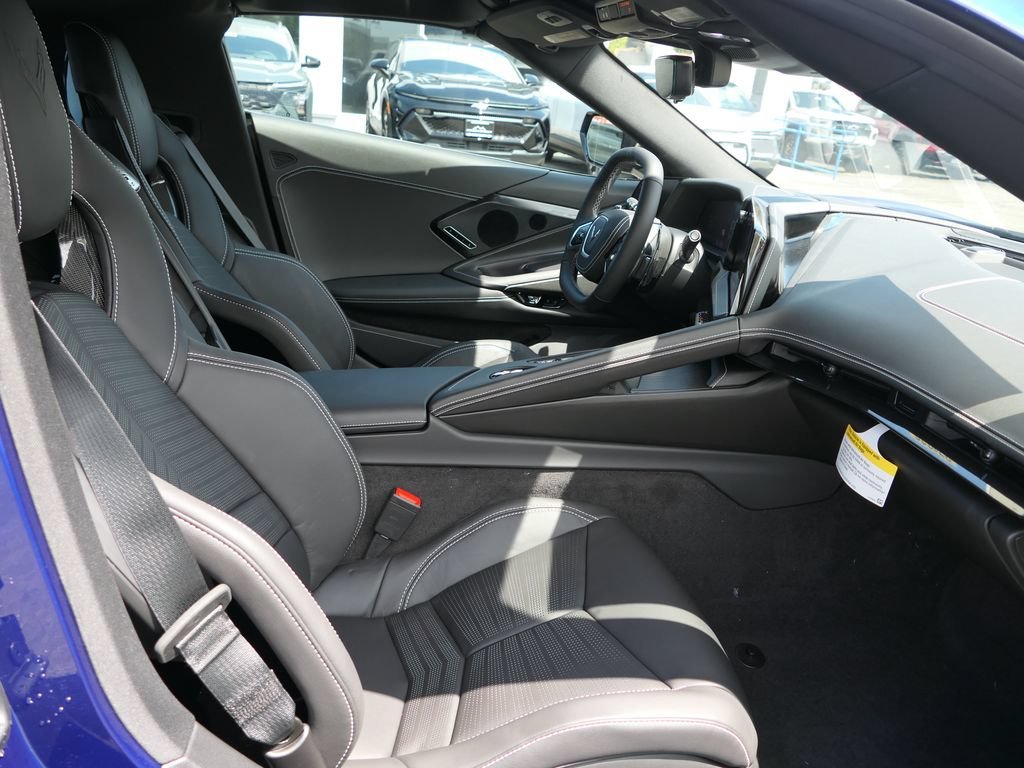 New 2027 Admiral Blue Metallic Chevrolet 2LT image 34