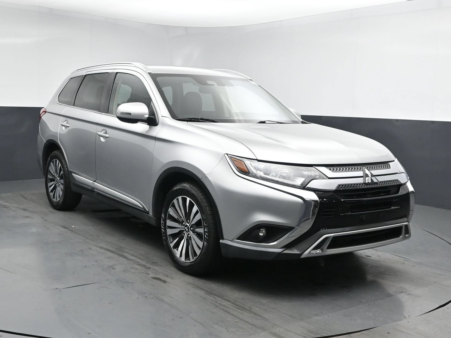 Used 2020 Mitsubishi Outlander SEL with VIN JA4AD3A32LJ000447 for sale in Freeport, NY