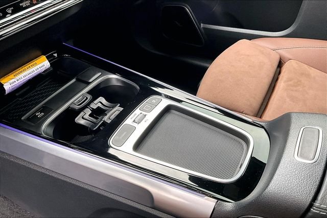 Used 2025 White Mercedes-Benz GLB 250 image 7