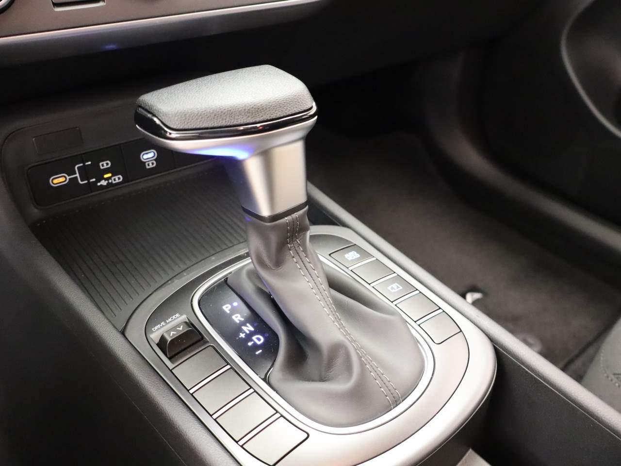 New 2027 Cyber Gray Metallic Hyundai SE FWD image 8