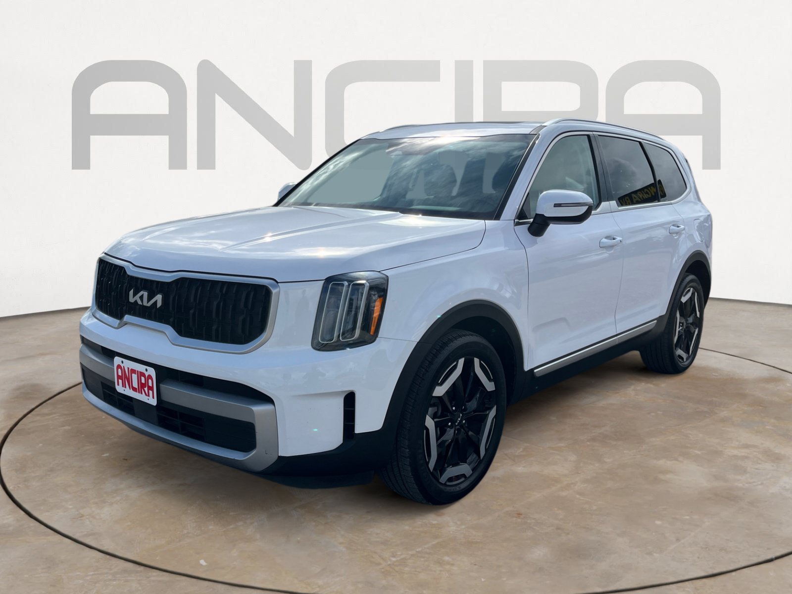 Used 2023 White Kia EX image 6
