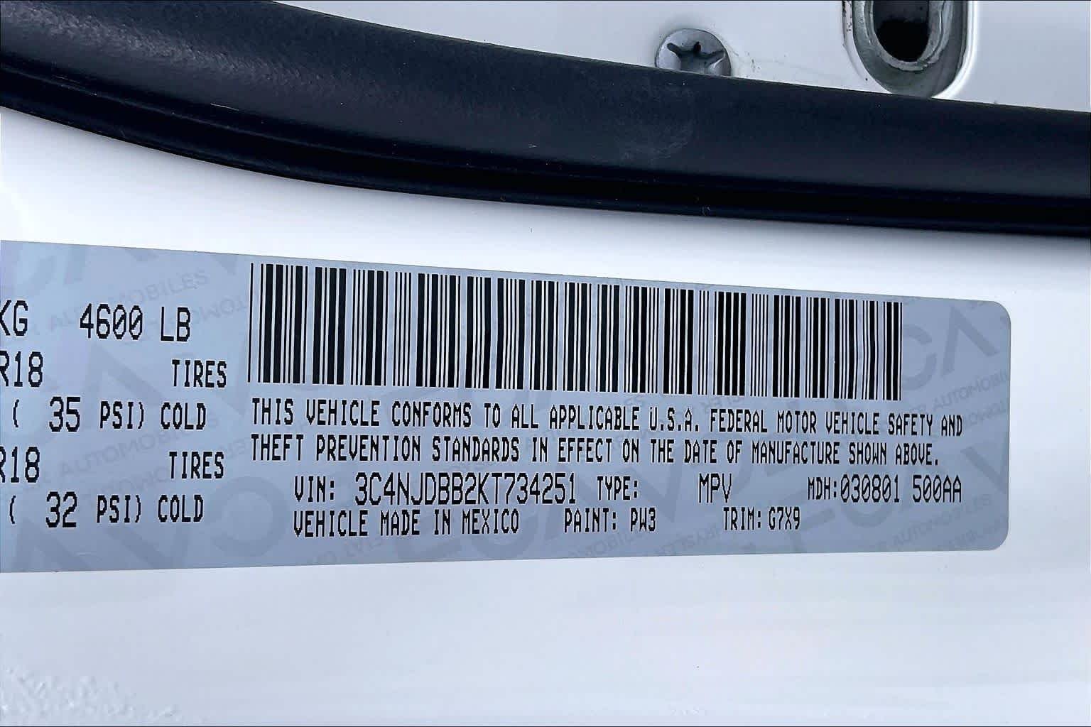 Used 2019 White Clearcoat Jeep Latitude image 32