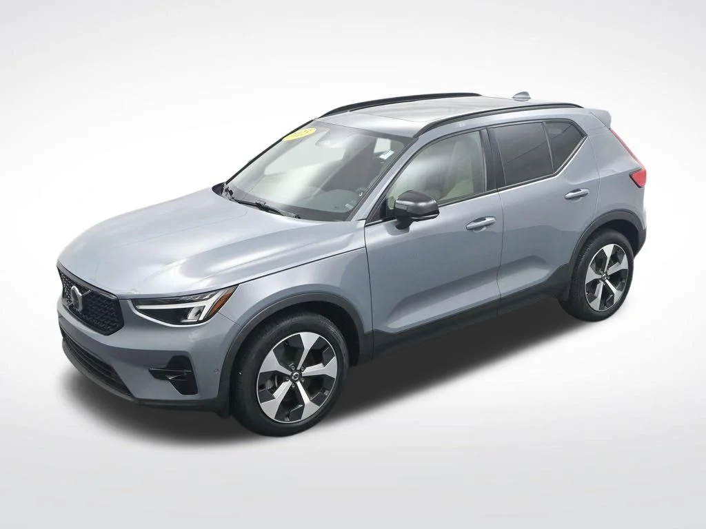 Certified Used 2023 Blue Volvo Ultimate image 29