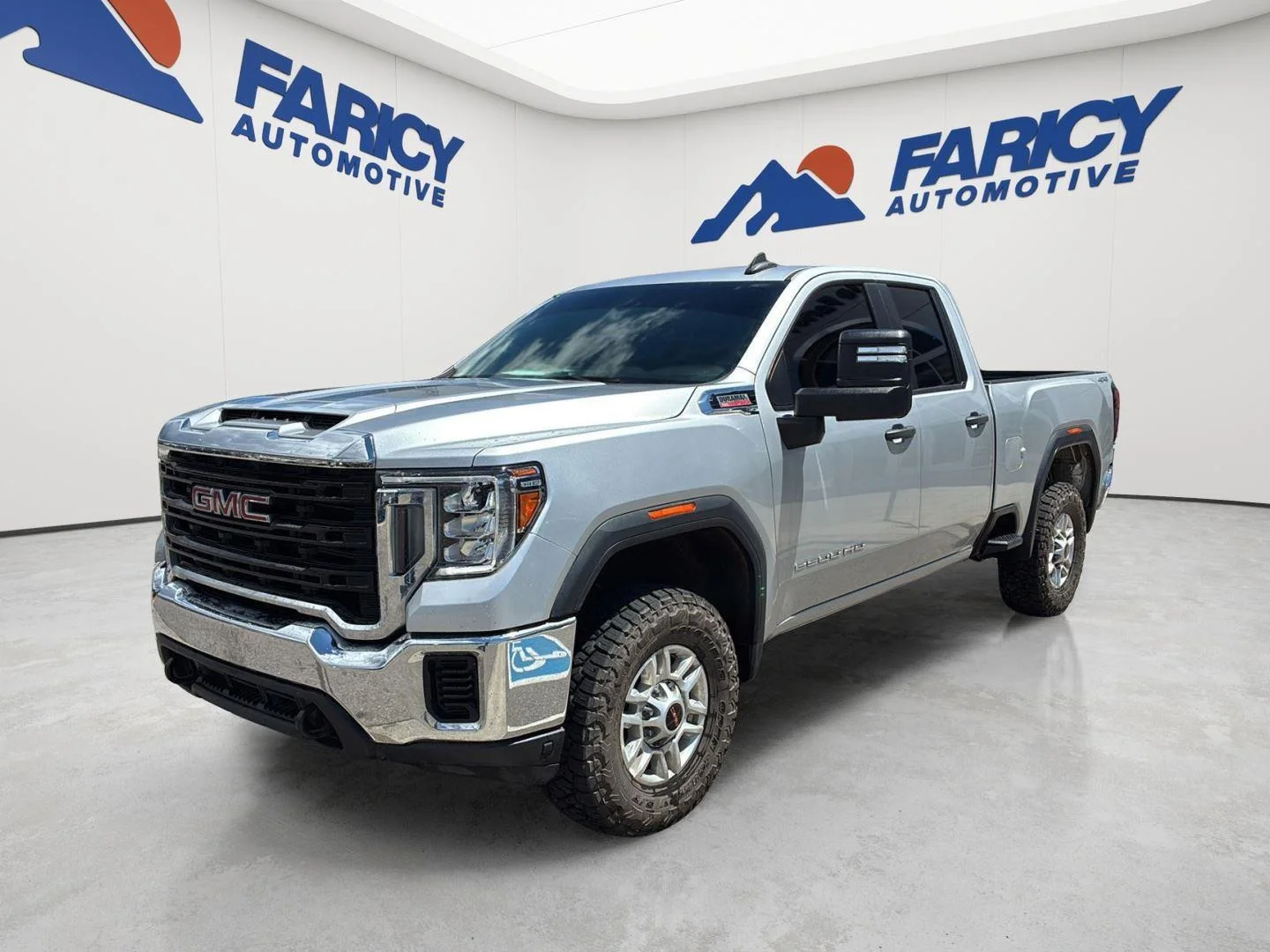 Used 2022 Quicksilver Metallic GMC Pro image 1