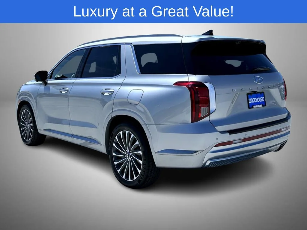 Used 2023 Silver Hyundai Calligraphy image 7