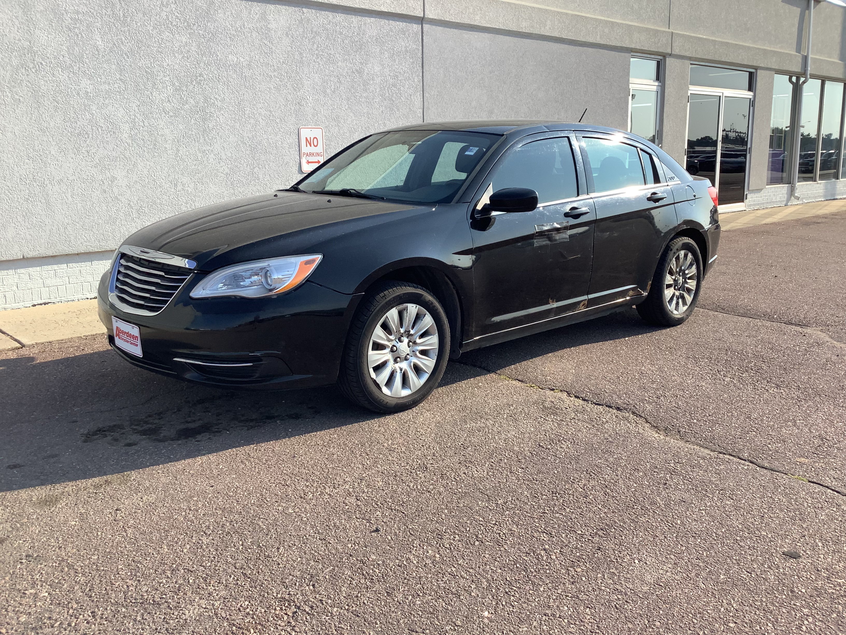 Used 2014 Chrysler 200 LX with VIN 1C3CCBAB5EN205425 for sale in Aberdeen, SD